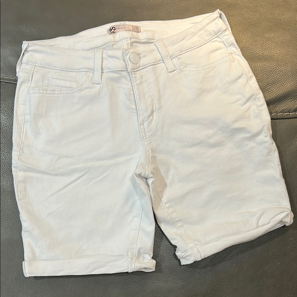 SO Women's White Shorts Bermudas